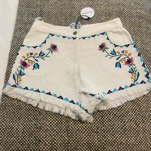 Retrofete NWT beaded shorts! Size medium.
